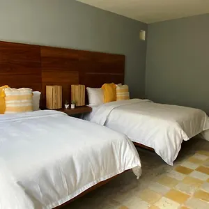 **** Hotel Unknown Messico