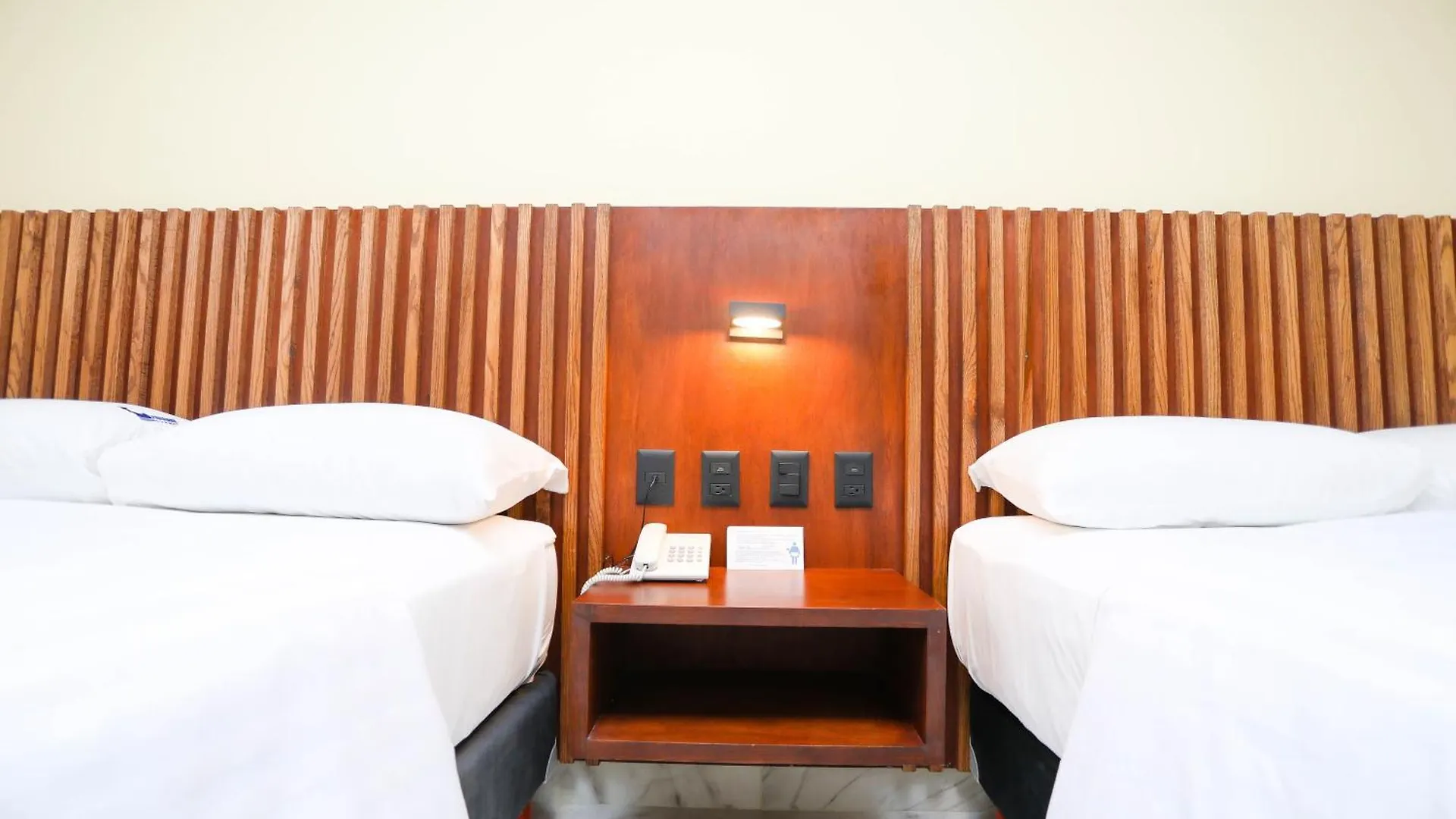 ***  Hotel Parador Cancun Mexico