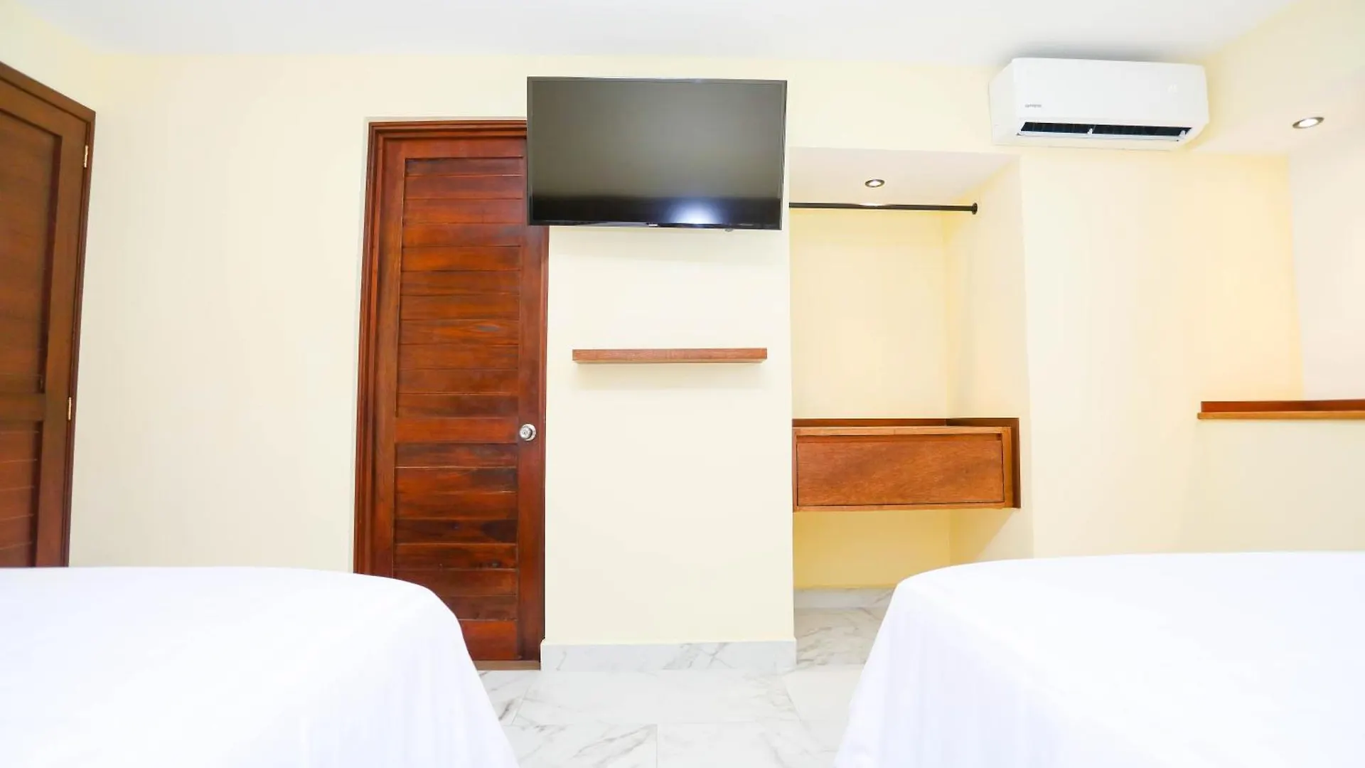 Hotel Parador Cancun