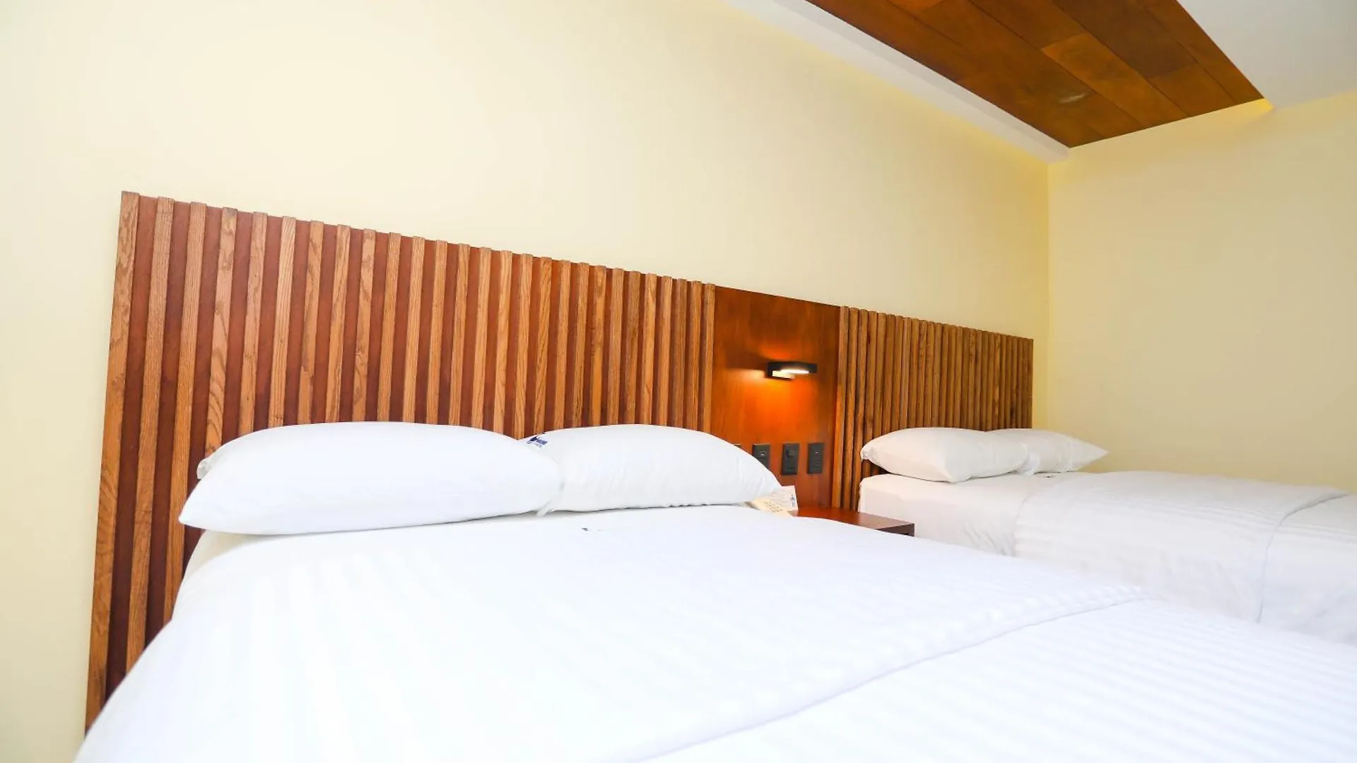 Hotel Parador Cancun 3*,